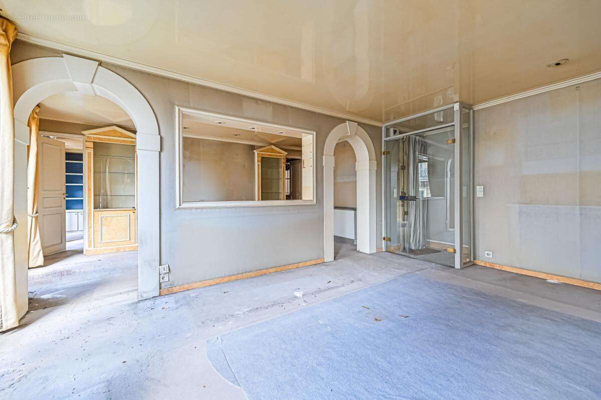 Appartement à PARIS-2E