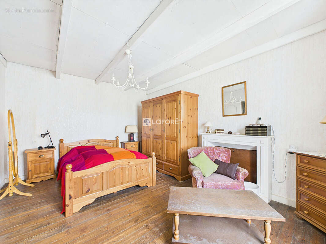 Maison à PLOMODIERN