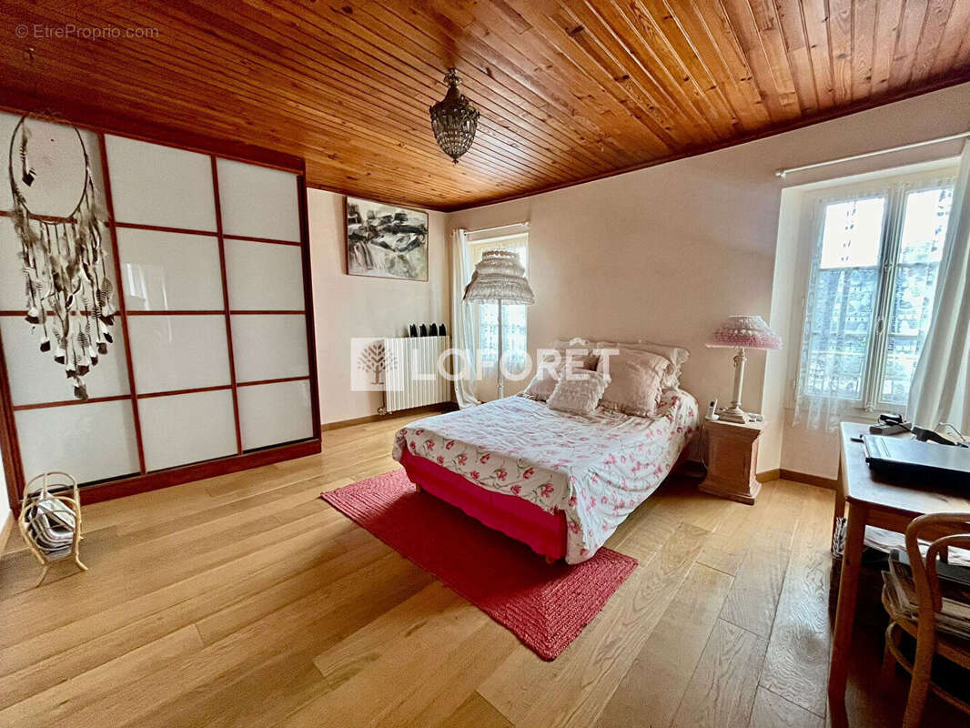 Propriété ancienne 7 pièce(s) 234.25 m2 - photo 8