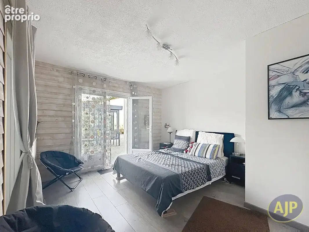 LUCON - Maison 4 chambres - 127 m² - photo 5
