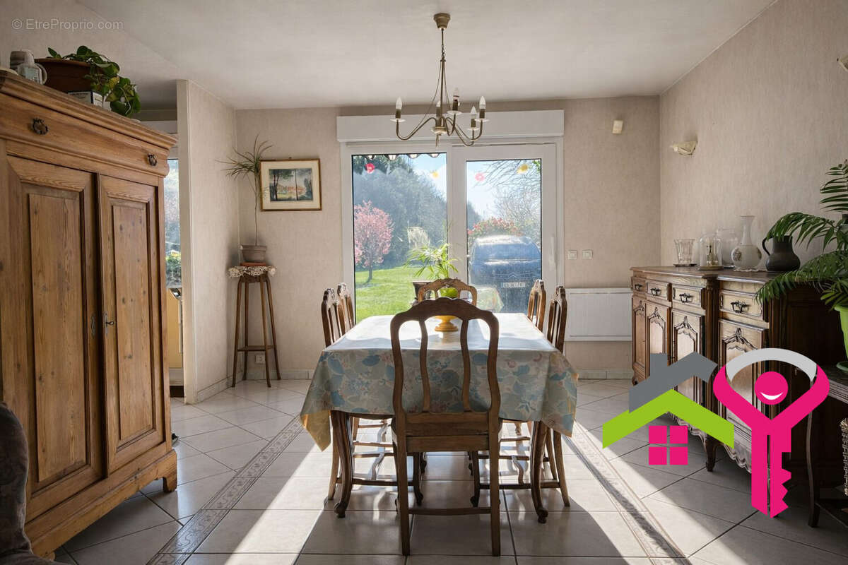 Maison à PETITE-FORET