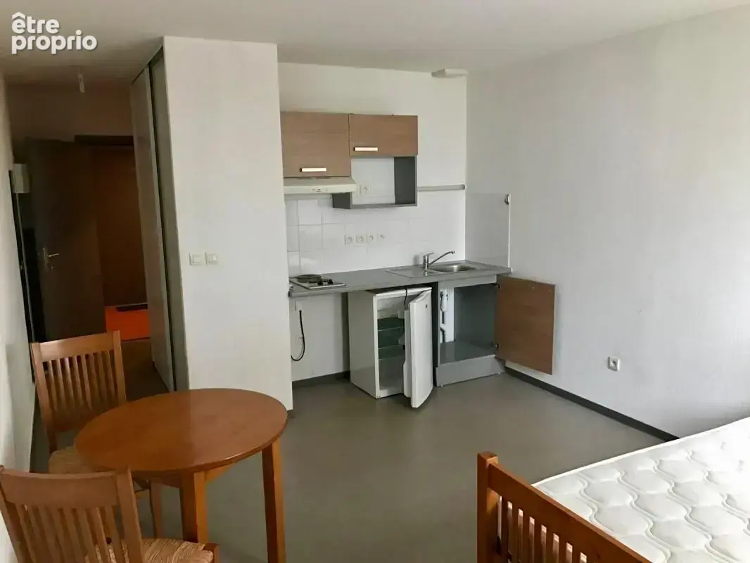 Appartement studio de 25 m2 quartier Kilmaine à TARASCON - photo 2