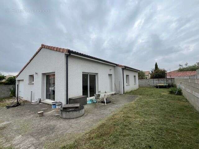 Maison 86 m² à Eaunes  - photo 3