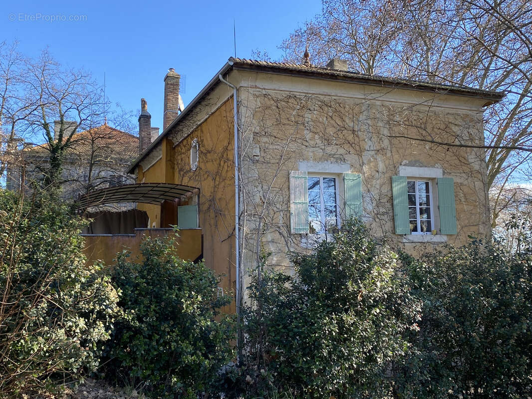 Maison à BOLLENE