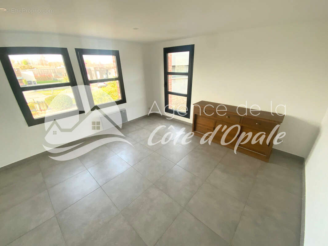 Appartement à MERIGNIES