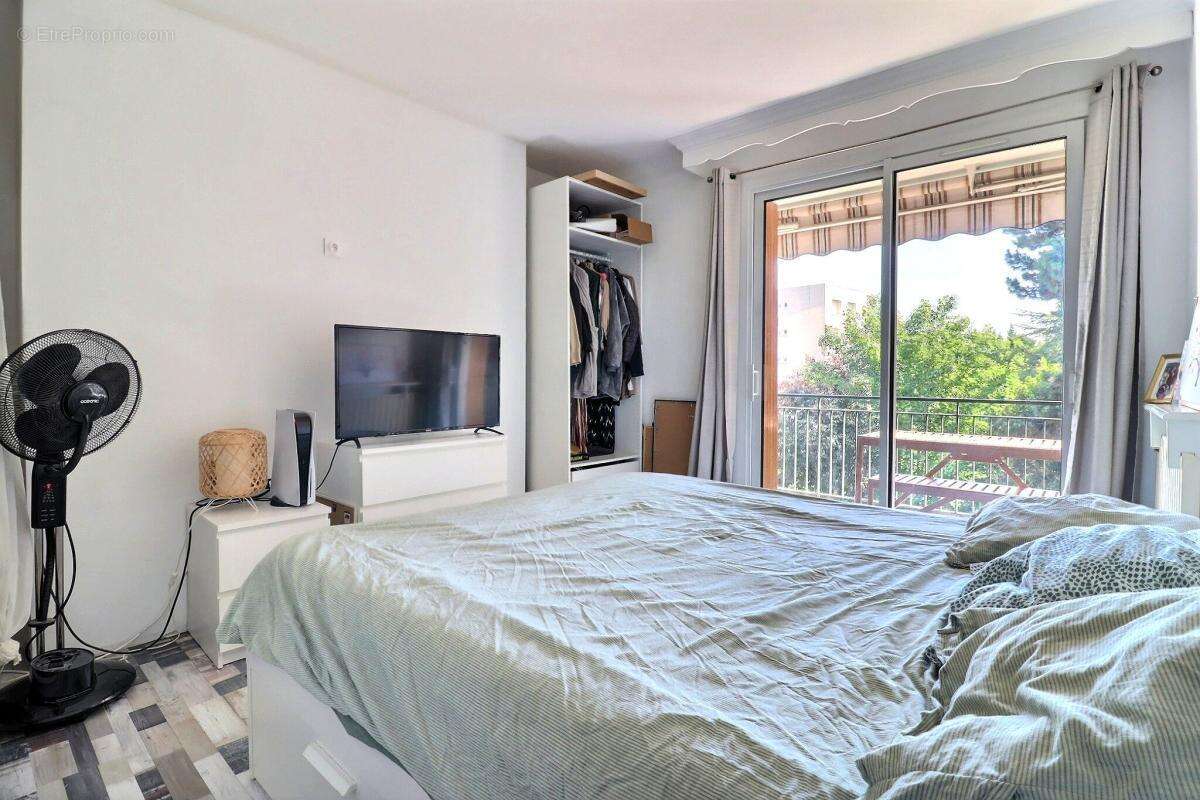 Appartement à CHENOVE