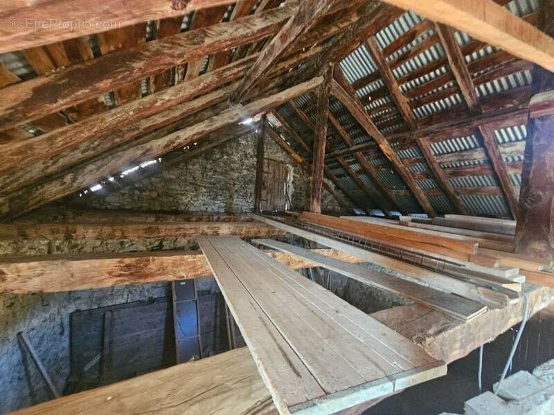 Maison à CHATEAUROUX-LES-ALPES