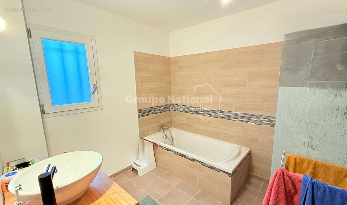 Maison à LORIOL-DU-COMTAT