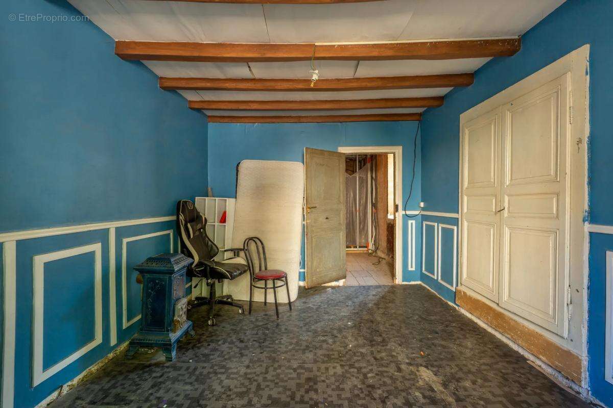 Maison à VAUX-EN-BEAUJOLAIS