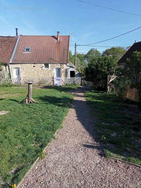 Ensemble de deux maisons de charme datant de 1792 - photo 14