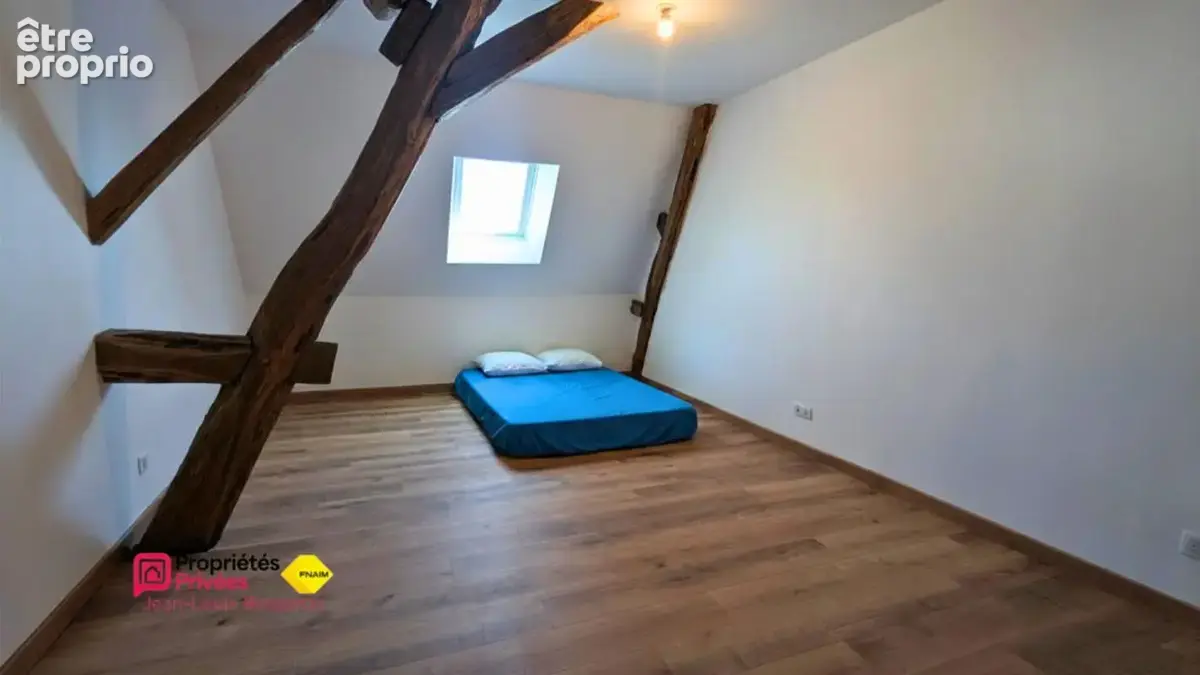 A vendre Longère avec architecture remarquable .7 pièces ,4 chambres, Vallée de Cousse 37210 - photo 6