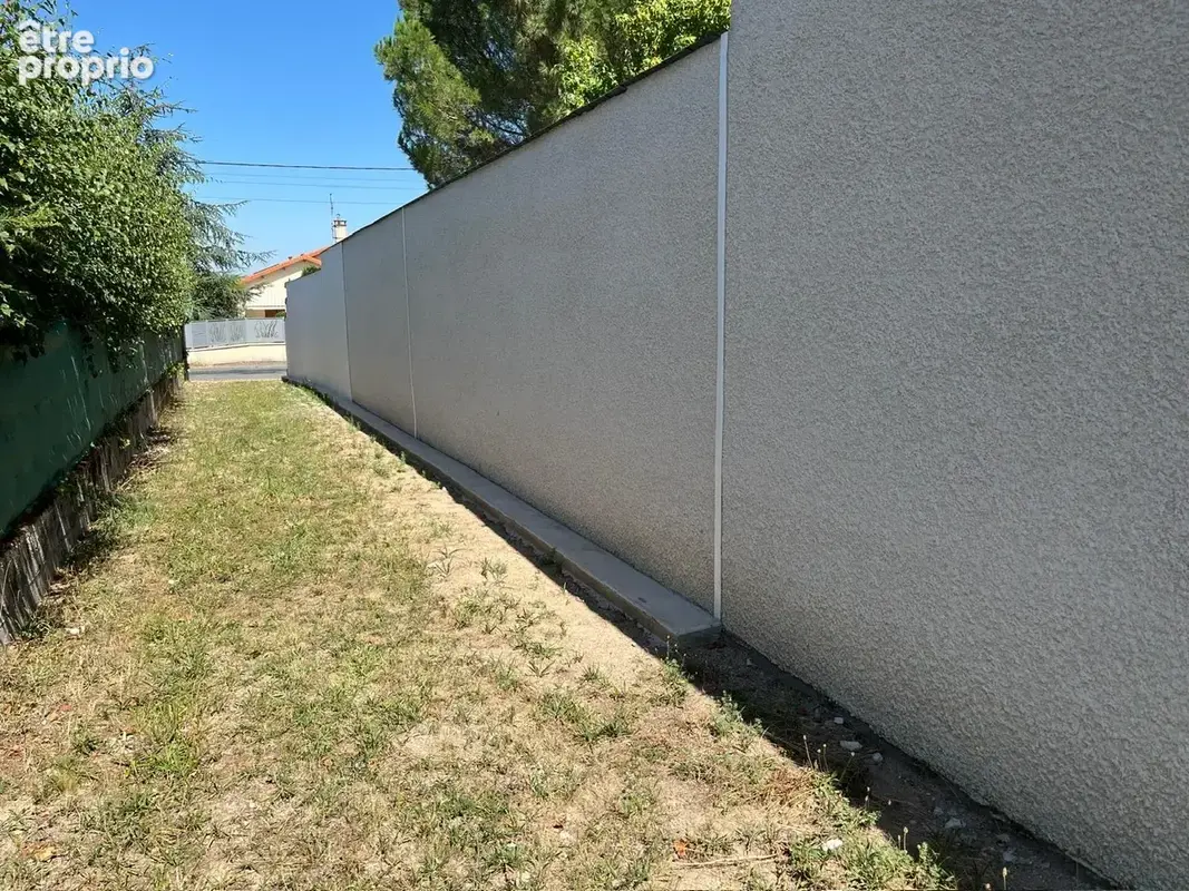 Propriété avec Entrepôt et terrain constructible - photo 24