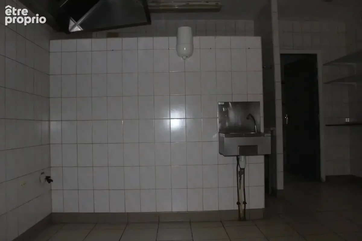 Vente Murs Commerciaux Restaurant avec partie habitable - photo 3