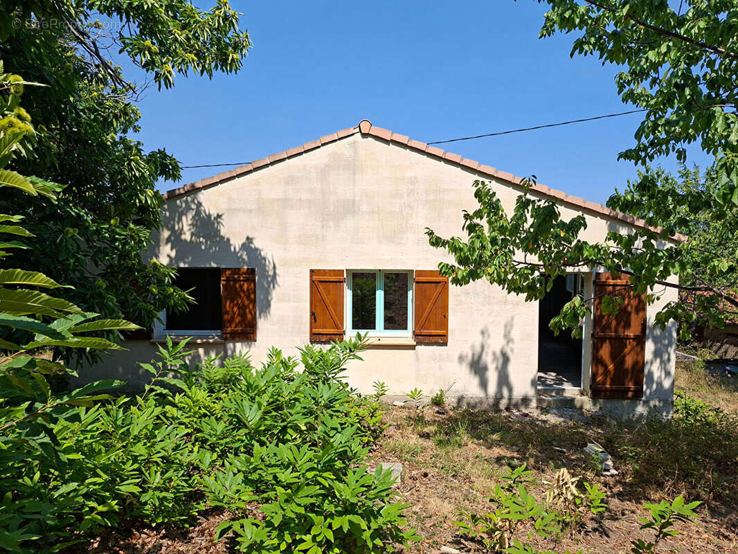Villa à finir à vendre au Collet de Dèze - 4 pièces, 86 m² sur grand terrain - photo 17