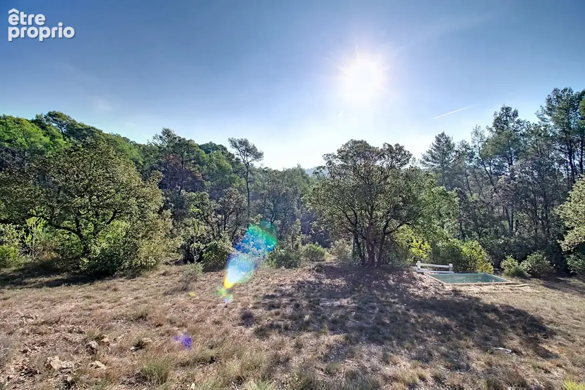 À VENDRE EN EXCLUSIVITÉ - TRANS-EN-PROVENCE - CABANON sur un terrain en zone naturelle de 1,7 hectares - photo 13