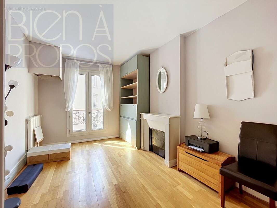 Appartement à LEVALLOIS-PERRET