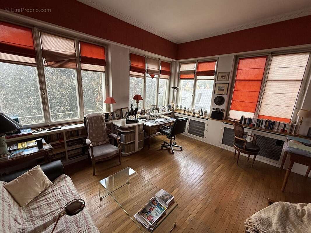 Appartement D'exception 250m² Quartier Tribunal - photo 2