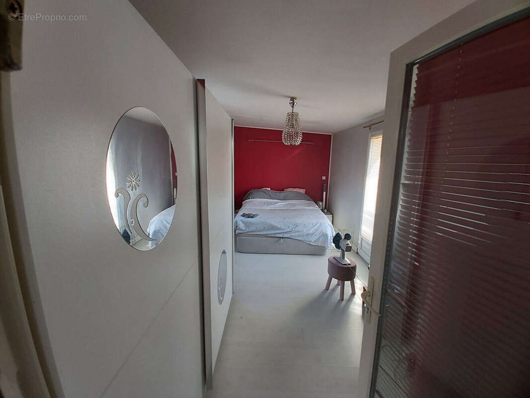 Maison à ORIGNY-SAINTE-BENOITE