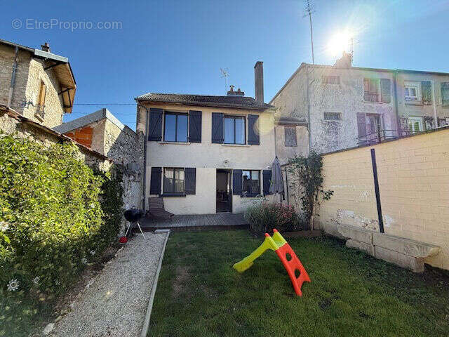 Photo 2 - Maison à LA FERTE-GAUCHER