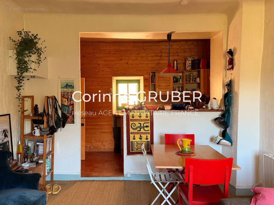 Appartement à THOARD