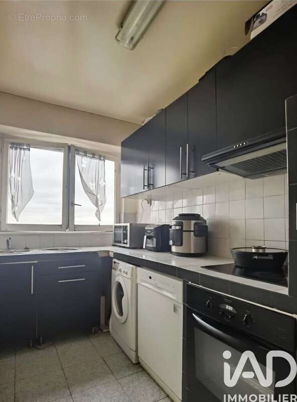 Photo 4 - Appartement à COURBEVOIE