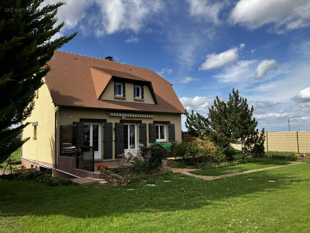 Maison à PACY-SUR-EURE
