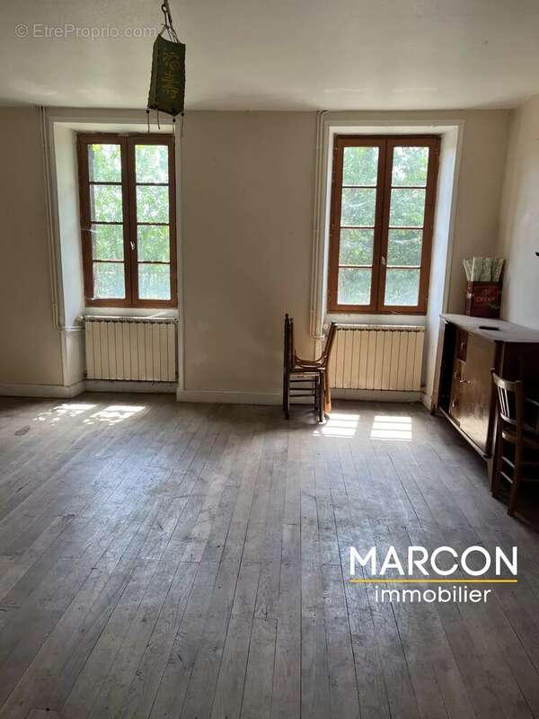 Maison 195 m² à Aubusson  - photo 8