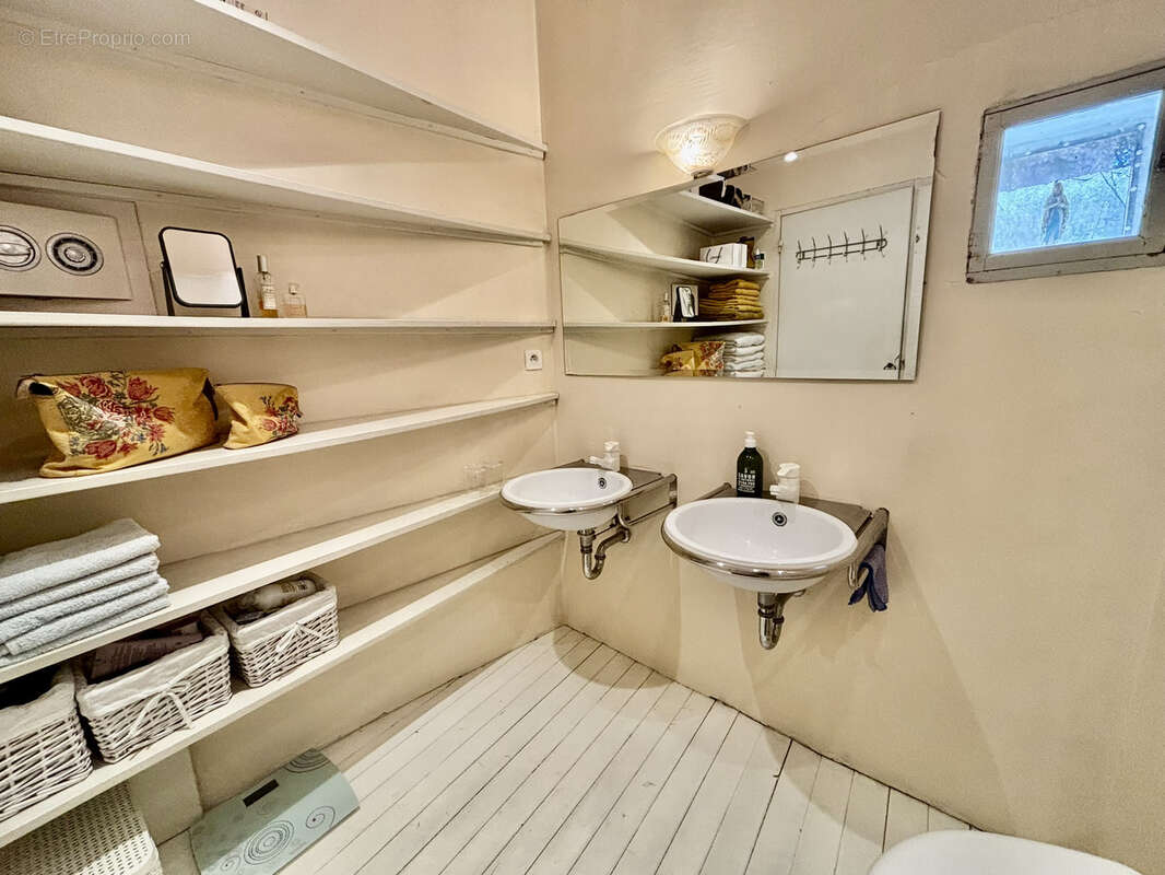 Appartement à MALAUCENE