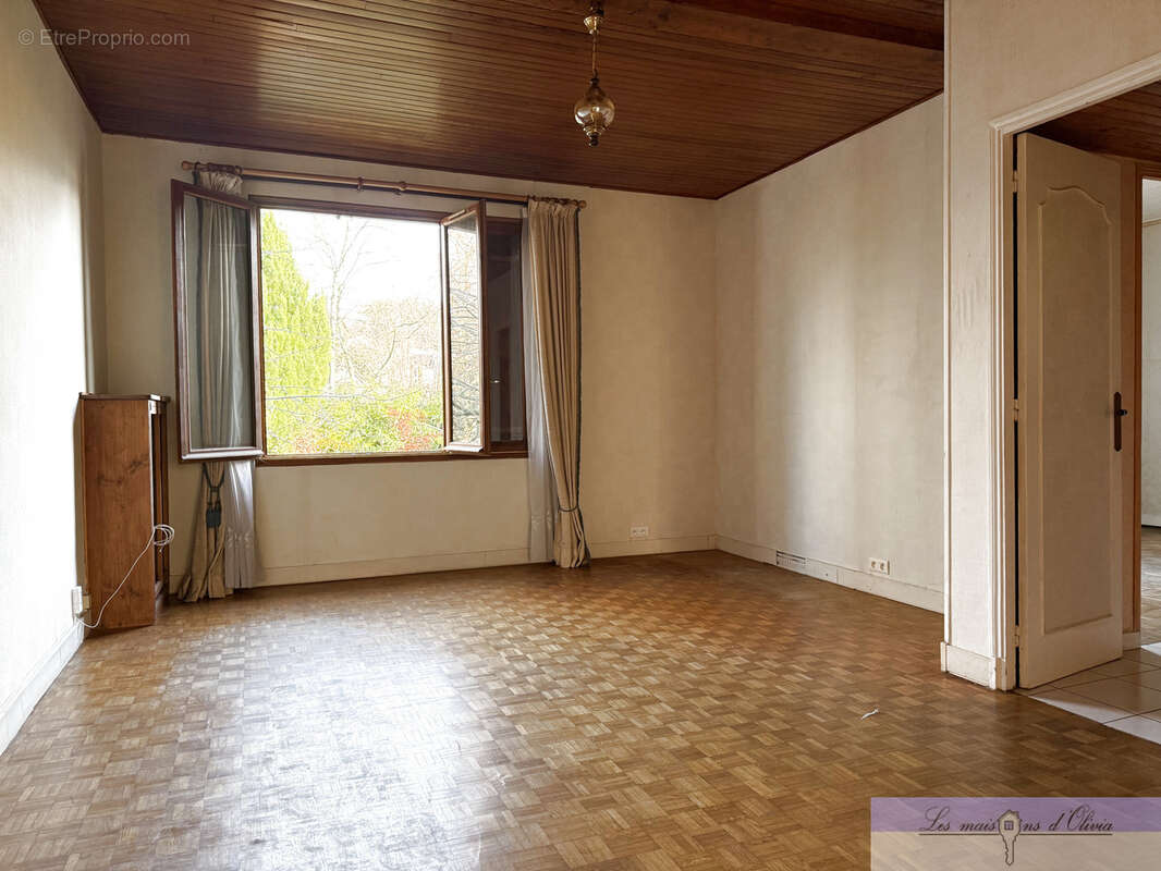 Maison à SUCY-EN-BRIE