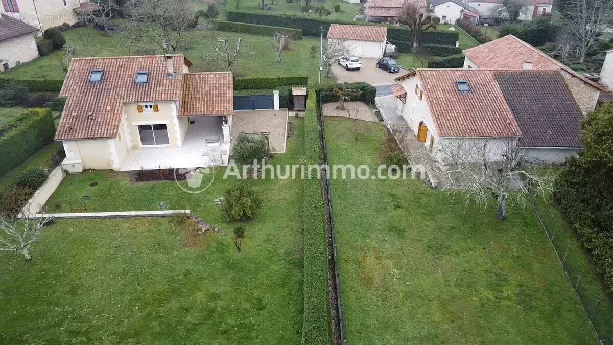 Maison à TOCANE-SAINT-APRE