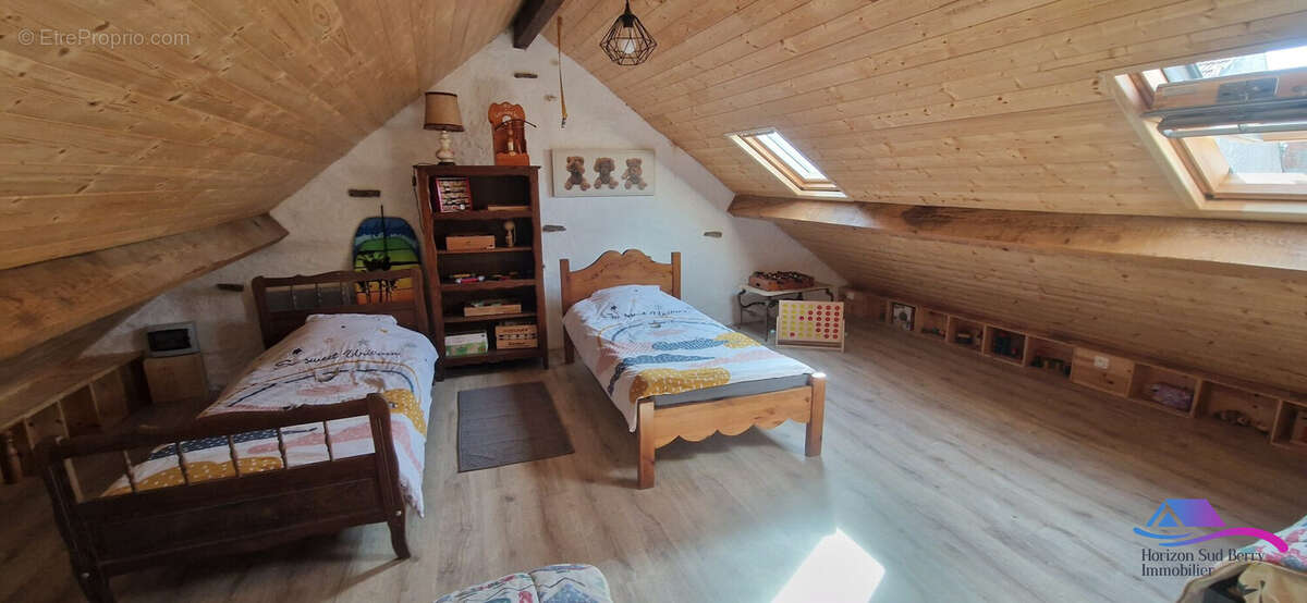Dortoir - Maison à VIPLAIX
