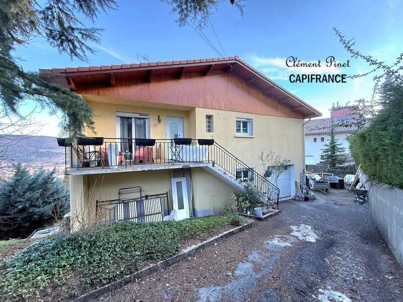 Maison avec fort potentiel à Gap Sud – 156 m², jardin, garage et vue dégagée - photo 3