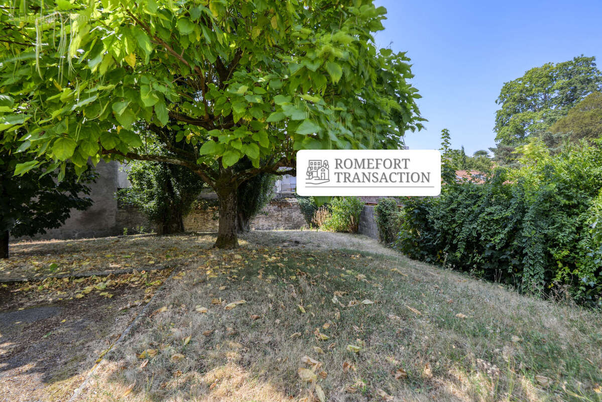 Exclusivite ! nantes tortiere bords de l'erdre : 2 chambres avec cave et parking - photo 12