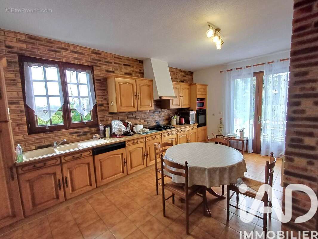 Photo 9 - Maison à MONTIGNY-LE-GUESDIER