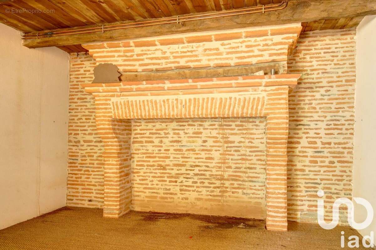Maison 364 m² à Brens  - photo 7