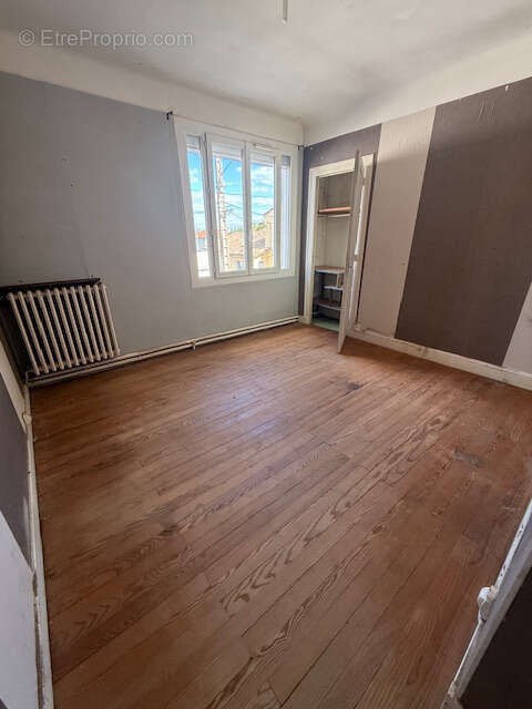 Maison à SAINT-AIGULIN