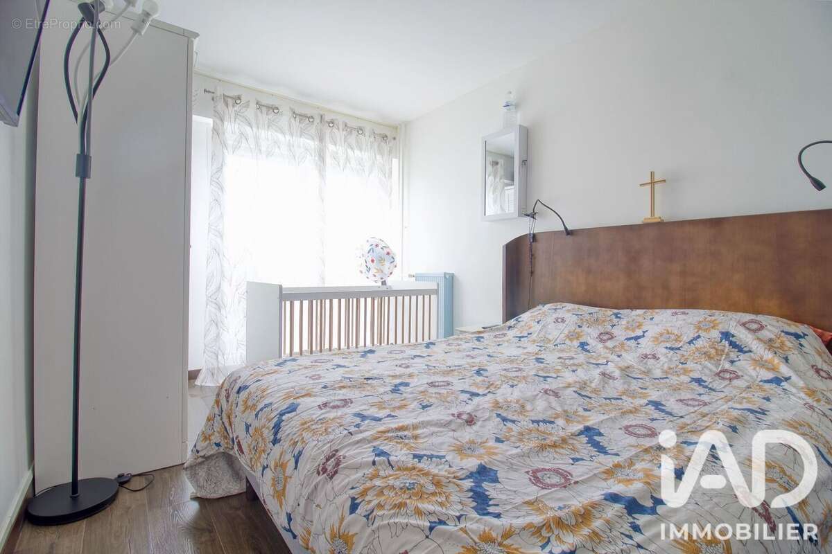 Appartement 84 m² à Acheres  - photo 4