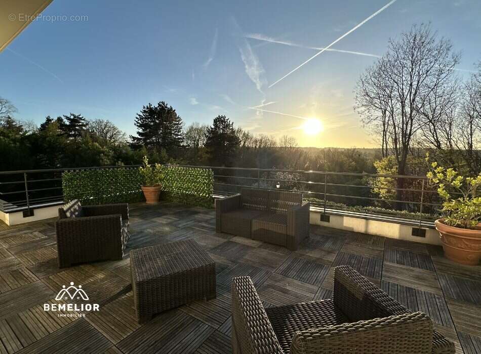 Maison à LA CELLE-SAINT-CLOUD