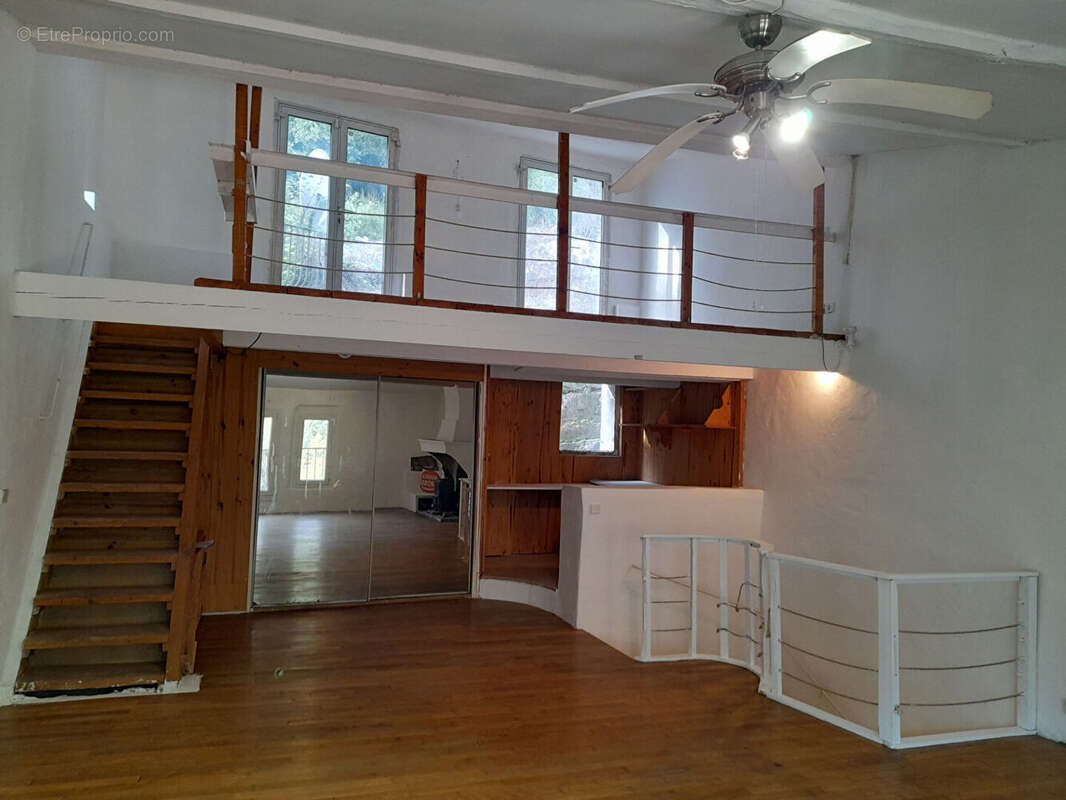 Maison à ENTRECASTEAUX