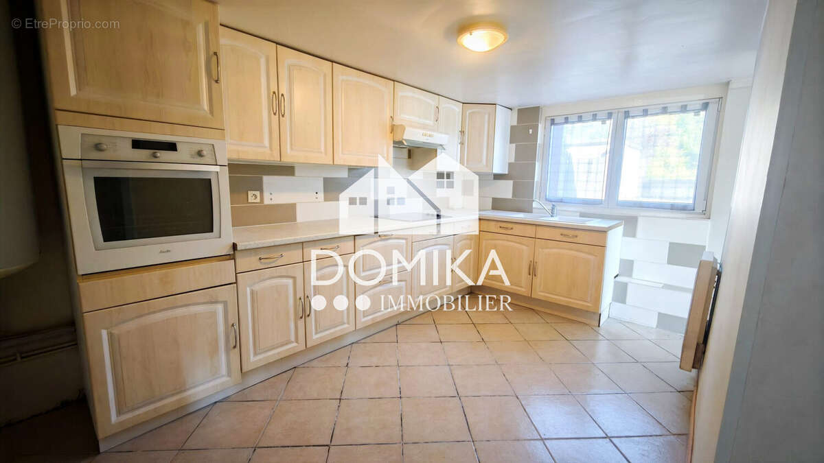 Appartement à IVRY-LA-BATAILLE