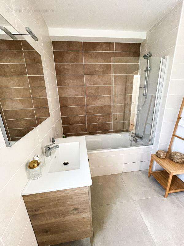 Appartement à MEYLAN