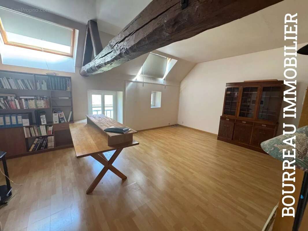 Maison à CHASSY
