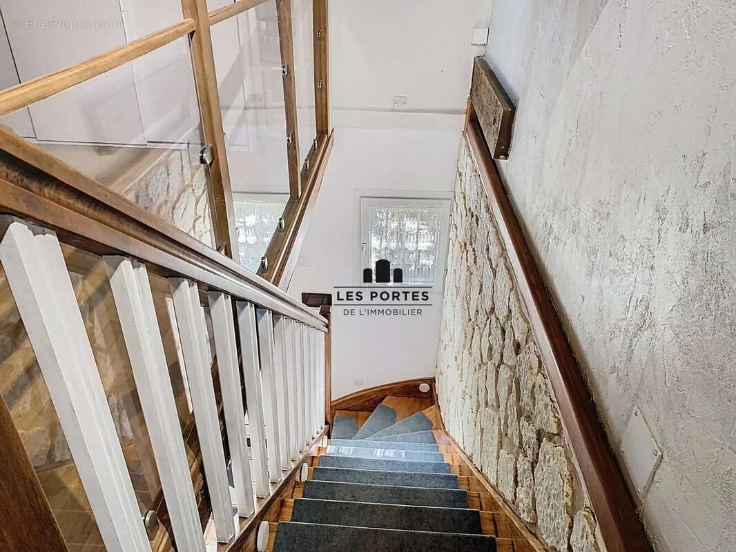 Maison à MILLY-LA-FORET