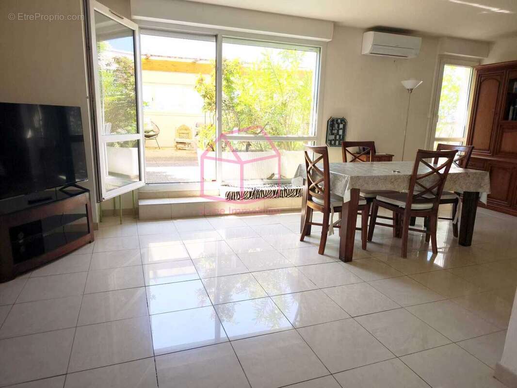 Appartement à CHOISY-LE-ROI