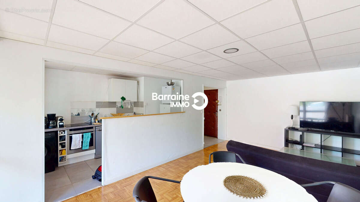 A vendre barraine immo appartement t3 bellevue proche tram et avec balcon - photo 5