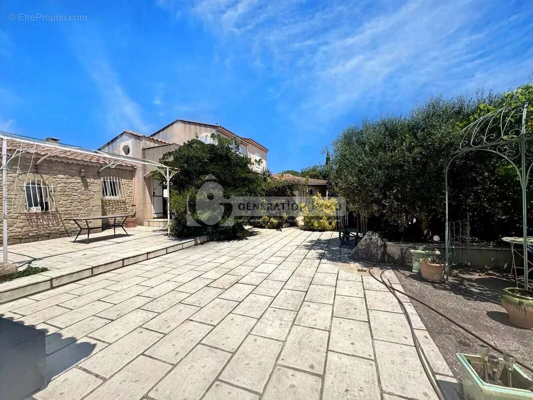 Ensemble immobilier à Arles - Pont de Crau - photo 29