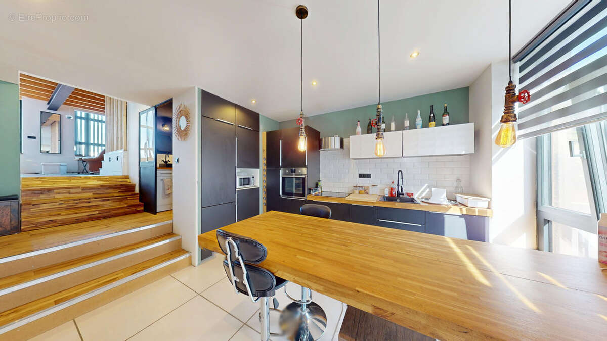 Appartement à SAINT-ETIENNE