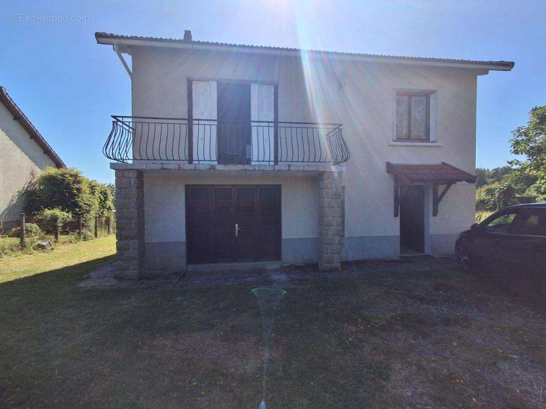 Maison 93 m² à Le Chatenet-En-Dognon  - photo 2
