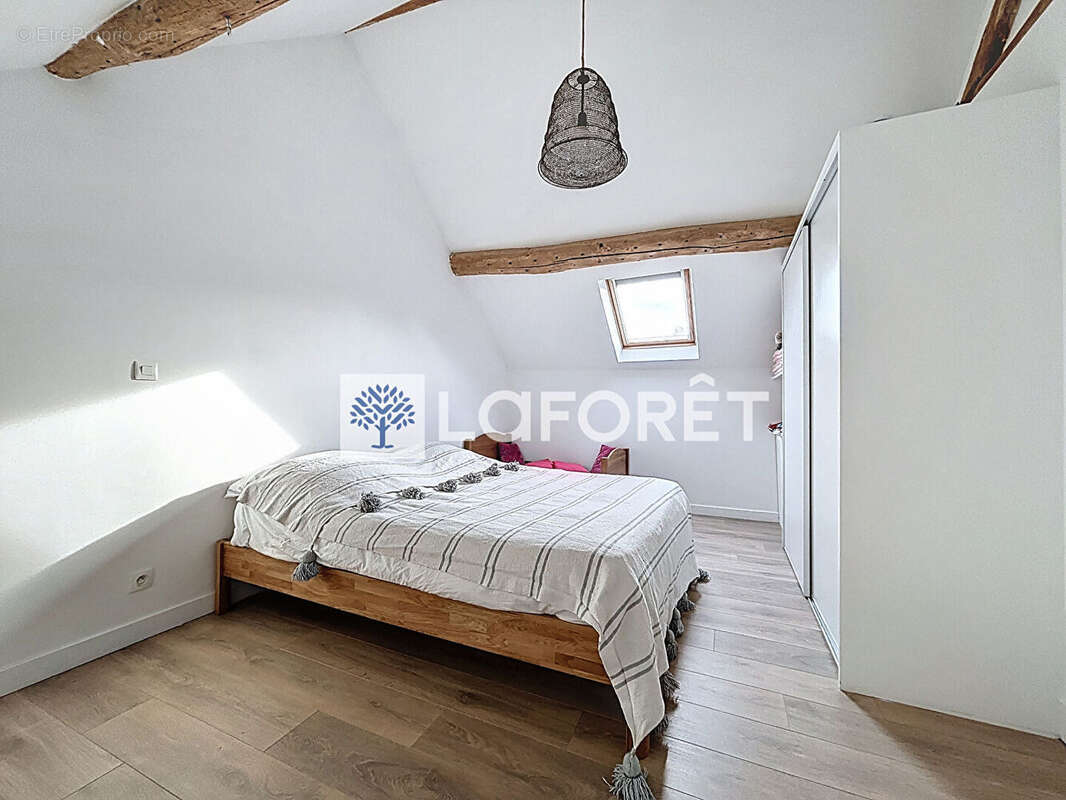 Maison de charme 147m² - Chambourcy - Environnement calme et recherché - photo 8
