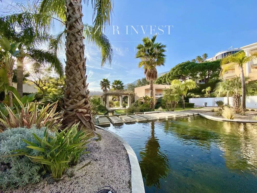 Appartement à ROQUEBRUNE-CAP-MARTIN